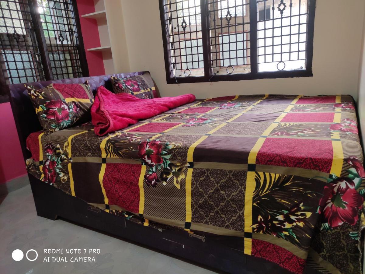 Lohit Homestay Hampi Extérieur photo