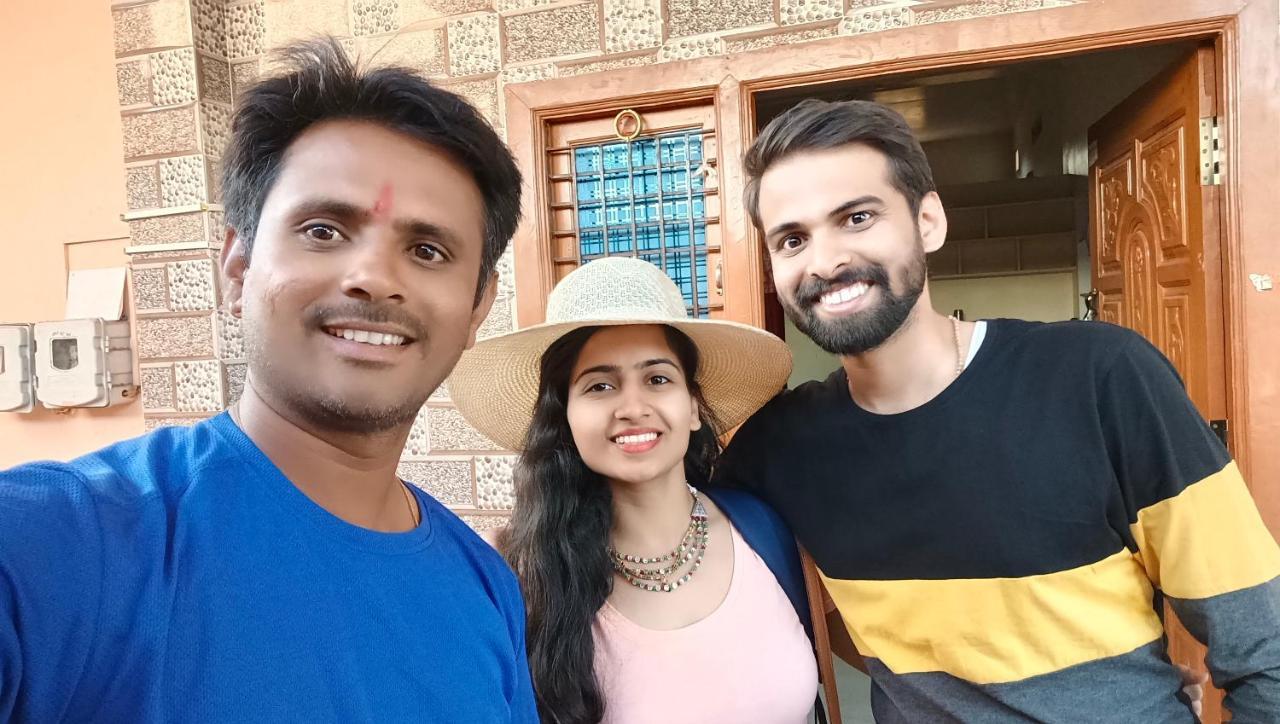 Lohit Homestay Hampi Extérieur photo